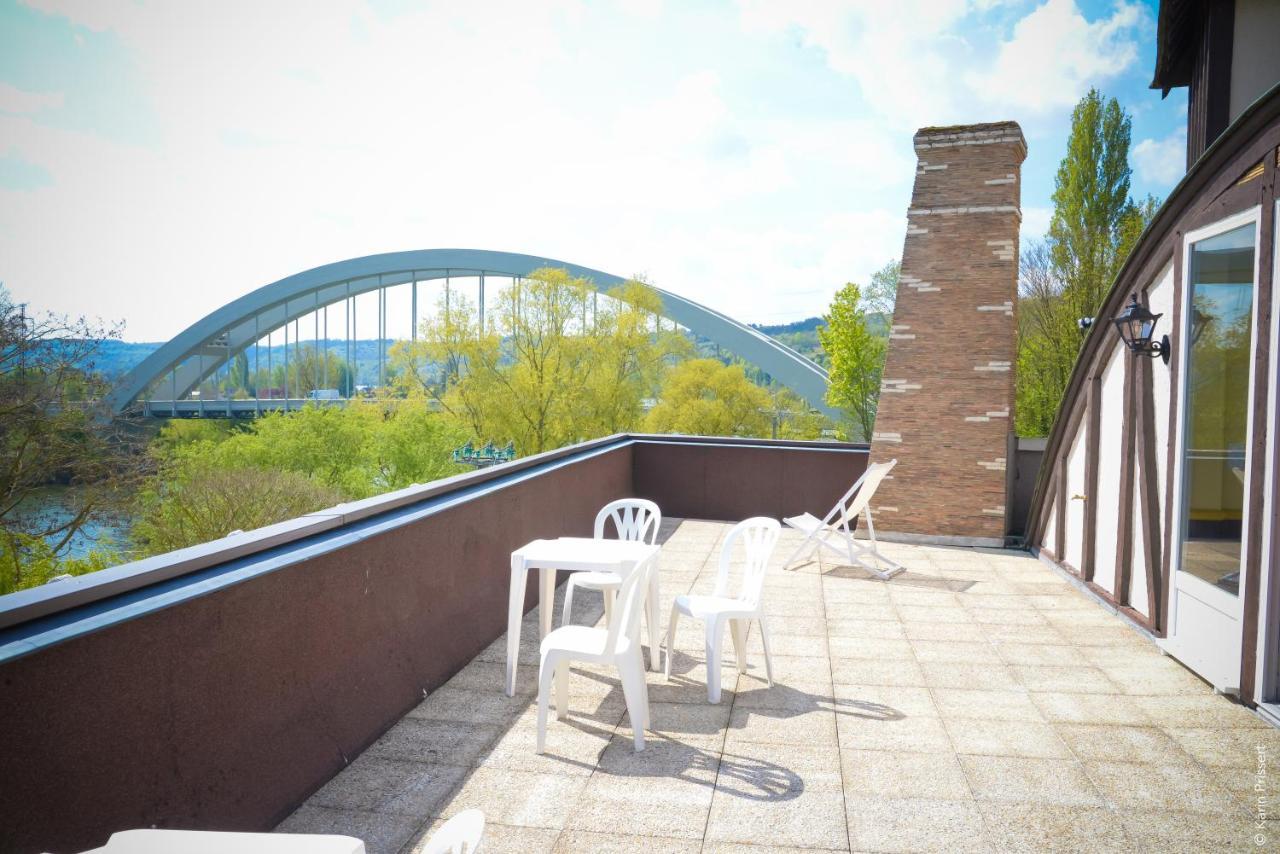 Hostellerie Saint Pierre Luaran gambar