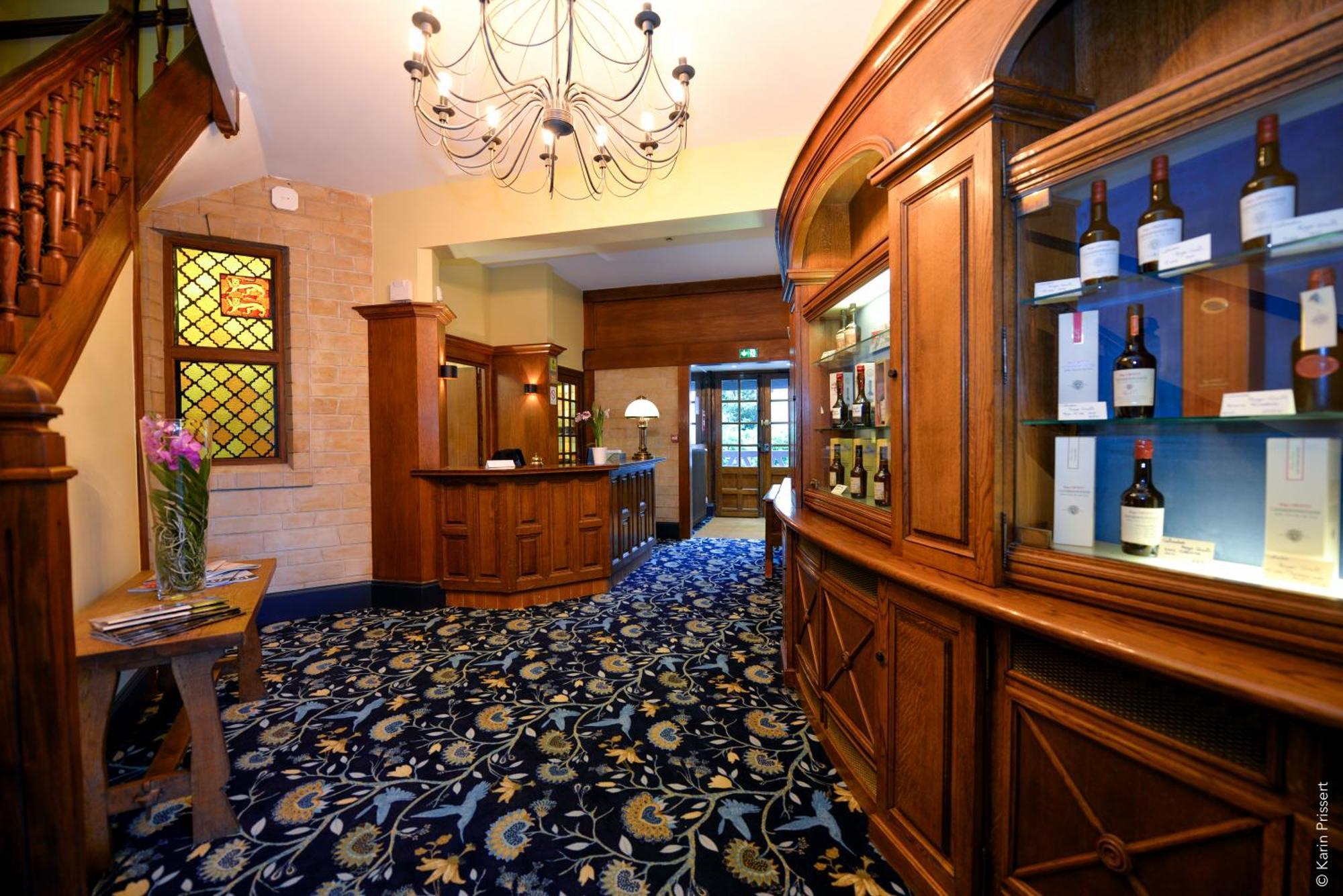 Hostellerie Saint Pierre Luaran gambar